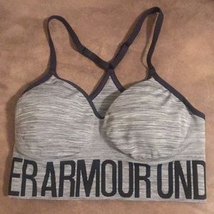 Under Armour sports bra-size M